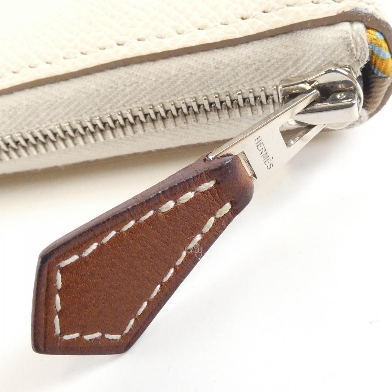 エルメス アン リベルテ シルク イン クラシック 084387CK 財布 - メルカリ 