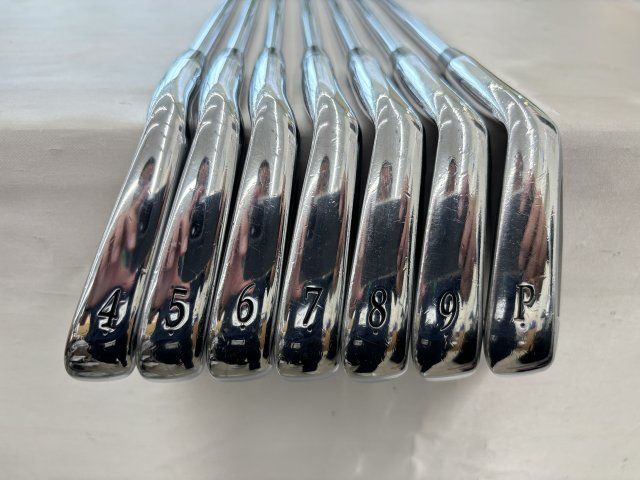 美品】ミズノ241アイアン4-Pセット DGHT 美品】ミズノ241アイアン4-P