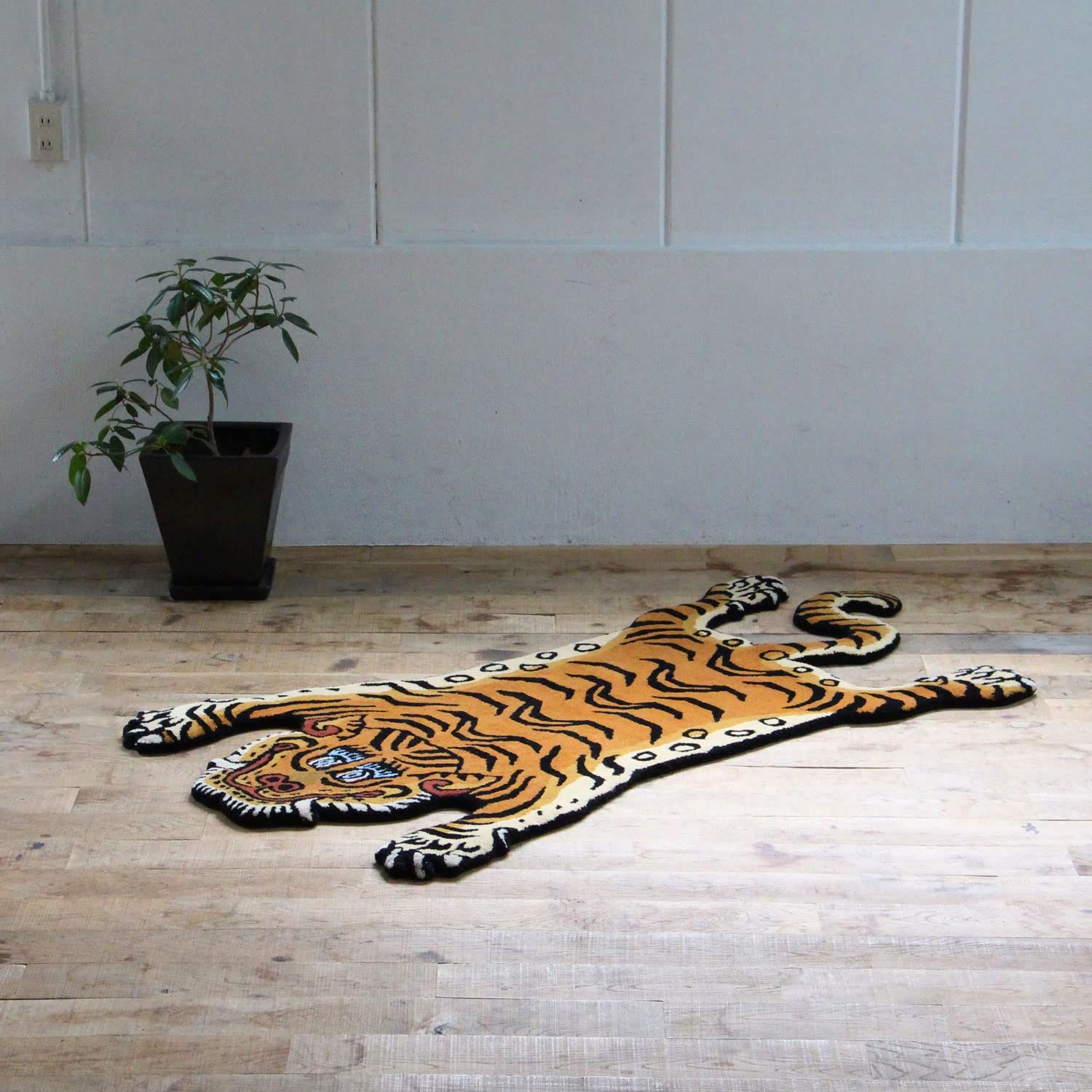 チベタンタイガーラグ