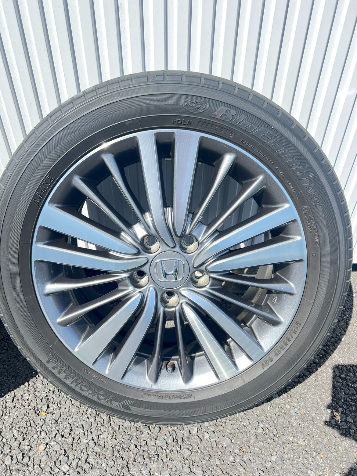 純正 アルミホイール