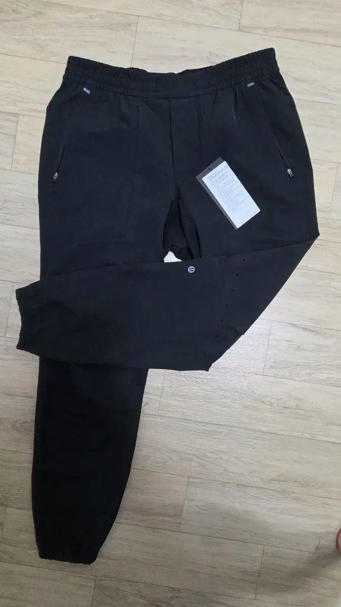 lululemon ライセンス トゥー トレイン ジョガー Lサイズ ブラック