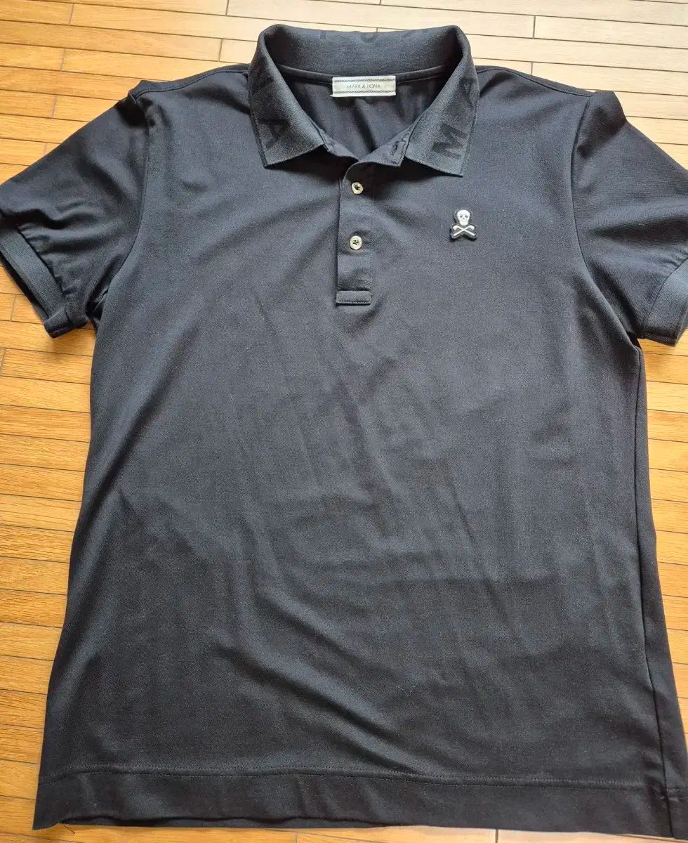 マークアンドロナ【美品】ポロシャツ　Mサイズ　MARK & LONA ブラック MARK & LONA(マークアンドロナ) ブラック 半袖 ポロッティ M 30％OFF