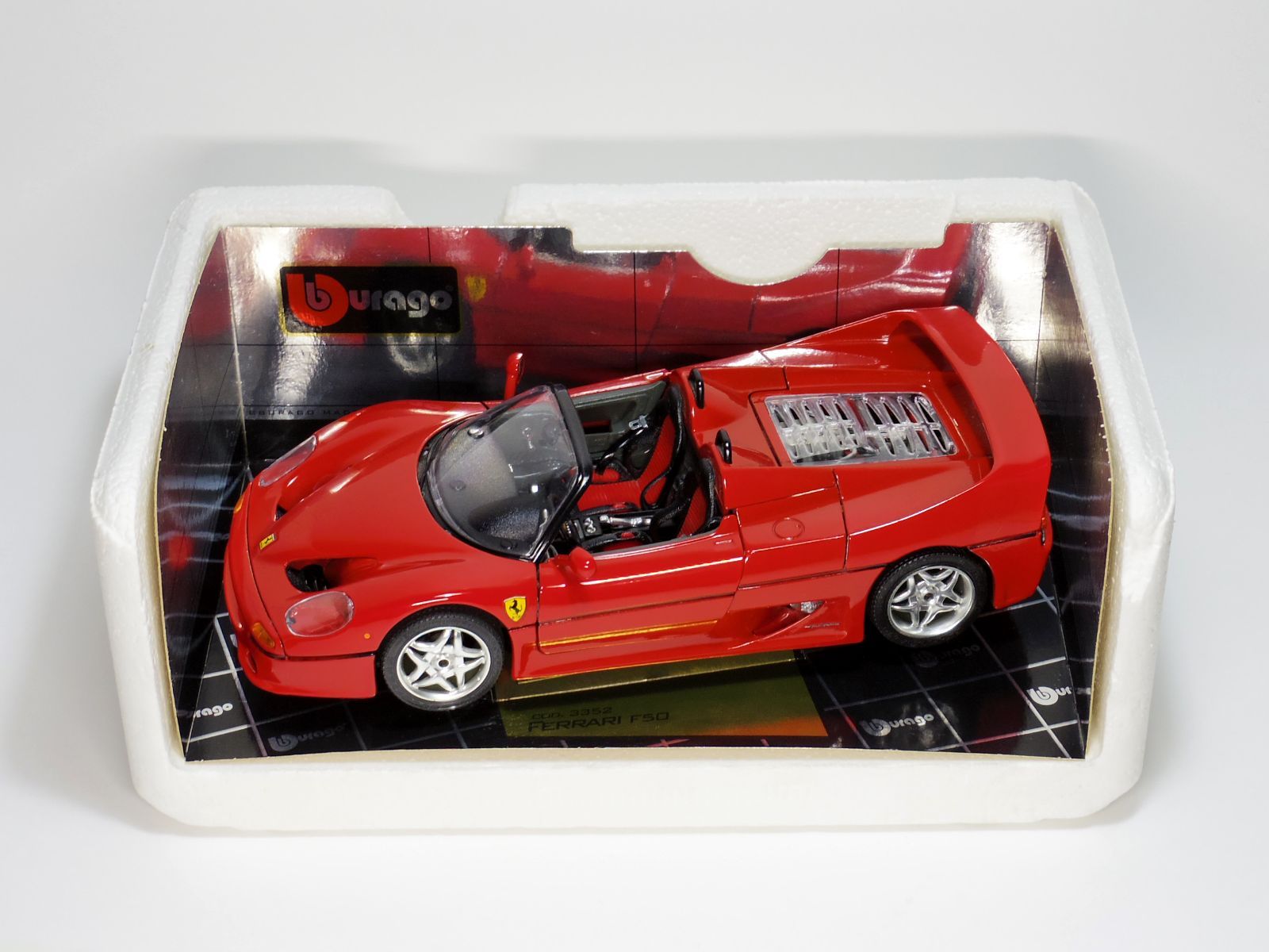 burago1⁄18フェラーリF50 レッド burago1⁄18フェラーリF50 レッド 1⁄18