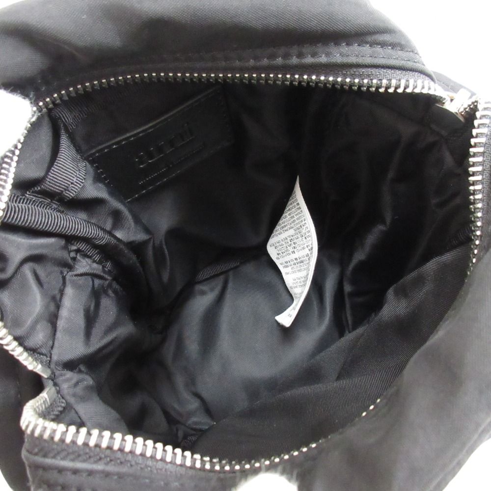 美品 AMI PARIS アミパリス ハートロゴ カメラバッグ ナイロン 