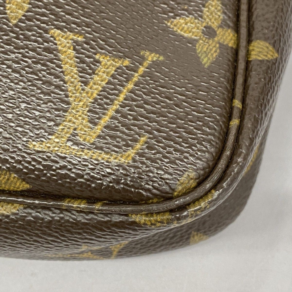 5ee7126】ルイヴィトン ポーチ モノグラム ポシェットアクセソワール  