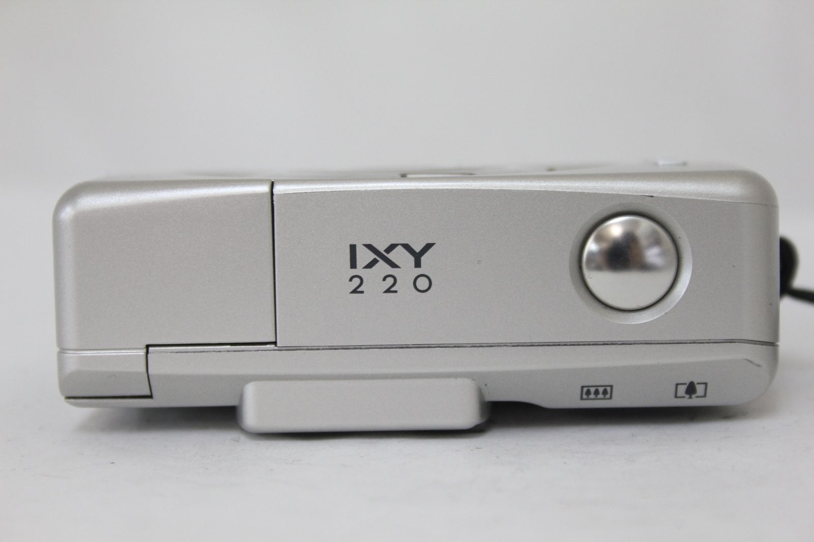 Canon IXY220 カメラ シルバー Canon IXY 220 デジタルカメラ希少品
