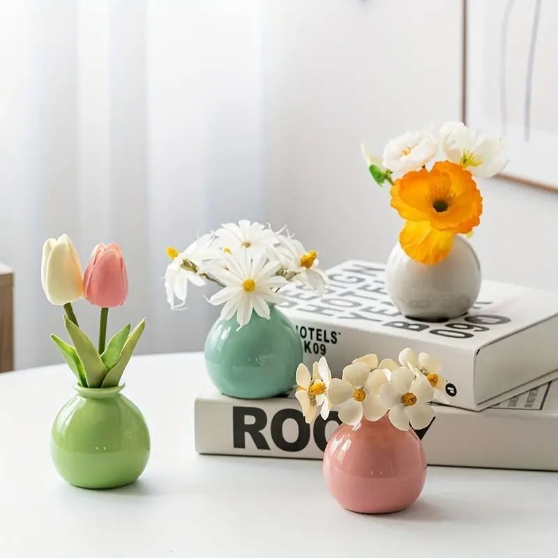 セラミック製の花瓶、北欧風の高級スタイル、小さなエレガントな花ポット、カジュアルな家庭やオフィスのデコレーション、テーブルトップのデコレーション、玄関のディスプレイに適し