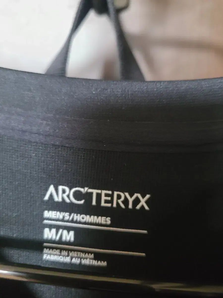 ARC TERYX アークテリクス 鼻腔 重い ブラック M サイズ ATPFMO7422