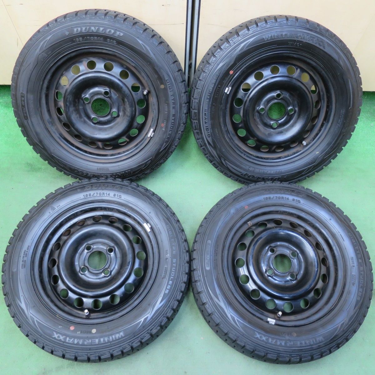 バリ溝 ほぼ10分 日産 K12 マーチ 純正 スチール 165 70R14 スタッドレス ダンロップ ウインターマックス WM01 14インチ PCD100 4H 5093006イス