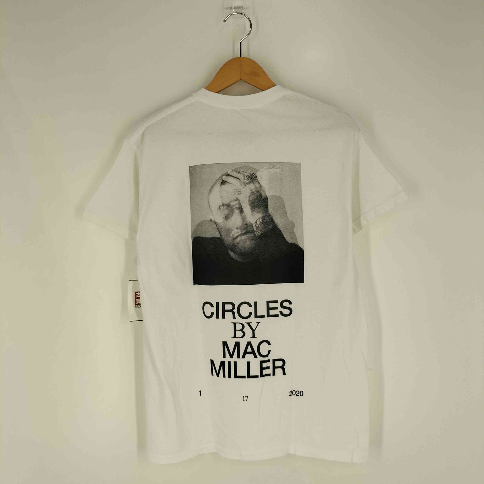 アーバンアウトフィッターズ URBAN OUTFITTERS アーティスト プリント