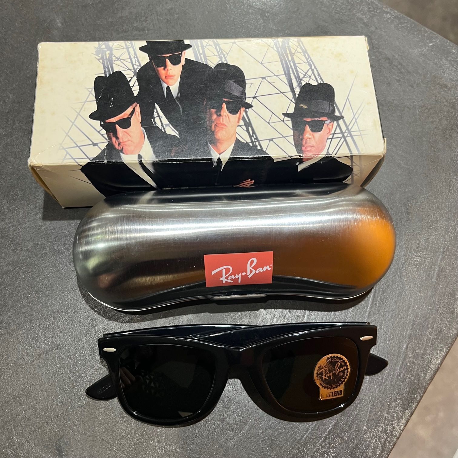 美品 Ray-Ban B&L W1208 映画 ブルースブラザーズ 2000 WAYFARER FE サングラス メガネ 眼鏡 ウェイファーラー  レイバン 60240A1 - メルカリ