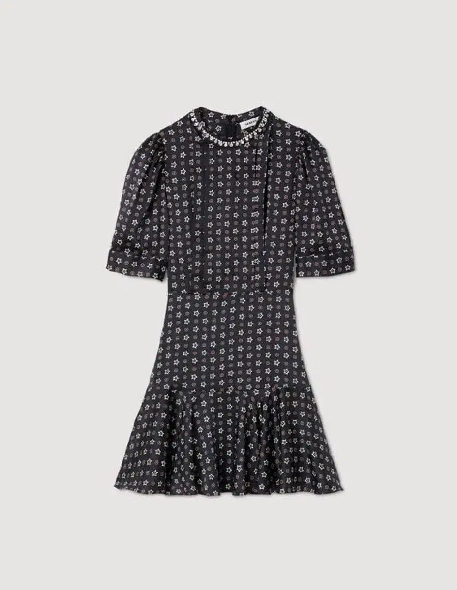美品 sandro(サンドロ) ワンピース サイズ1 レディース 黒 美品 sandro(サンドロ) ワンピース サイズ1 レディース 黒