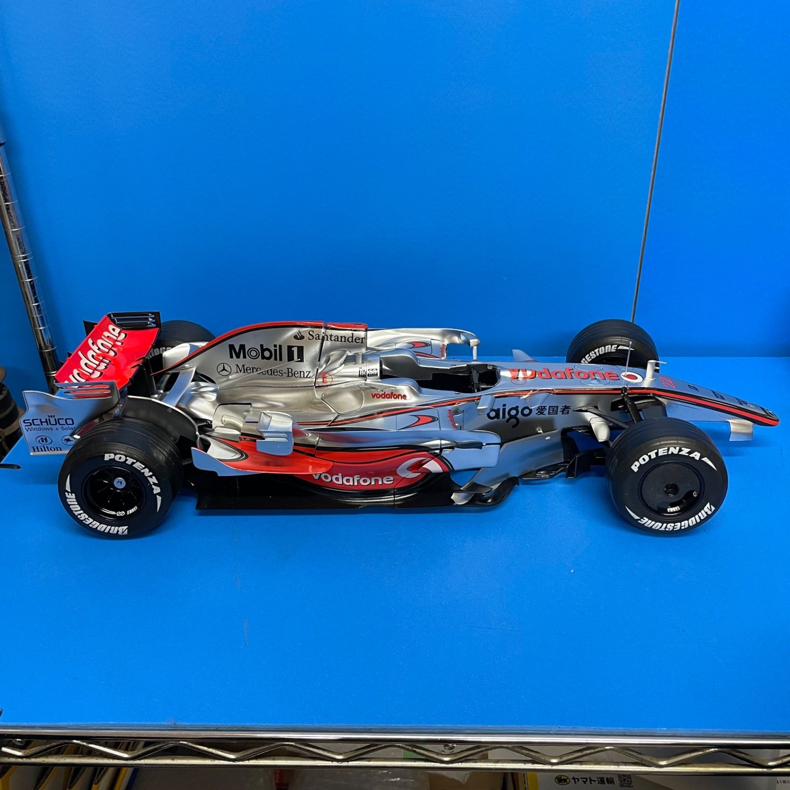 1/18 ミニチャンプス マクラーレン MP4-23 ルイス ハミルトン F1