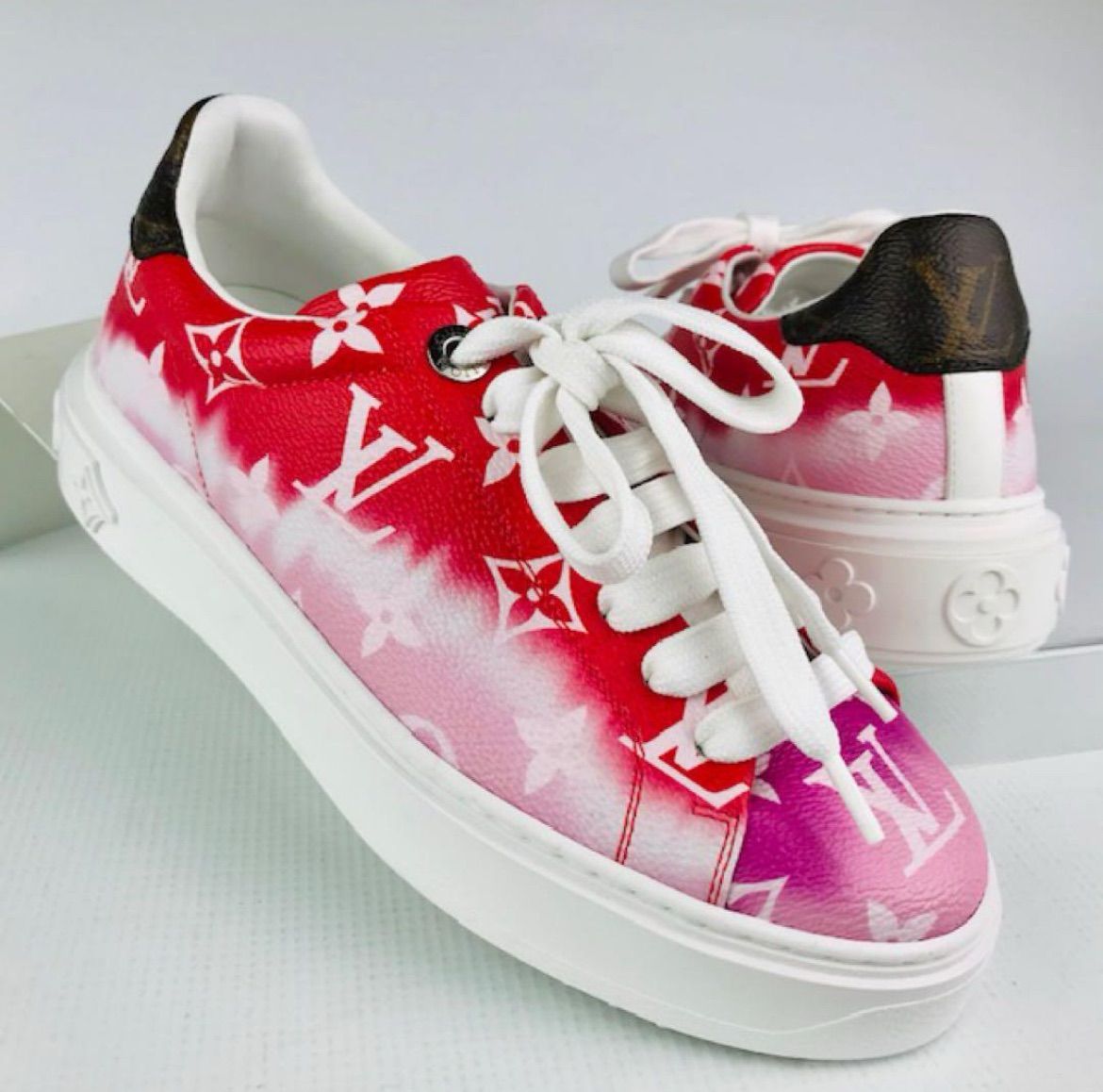 極美品☆LOUIS VUITTON・ルイヴィトン タイムアウトライン レディース