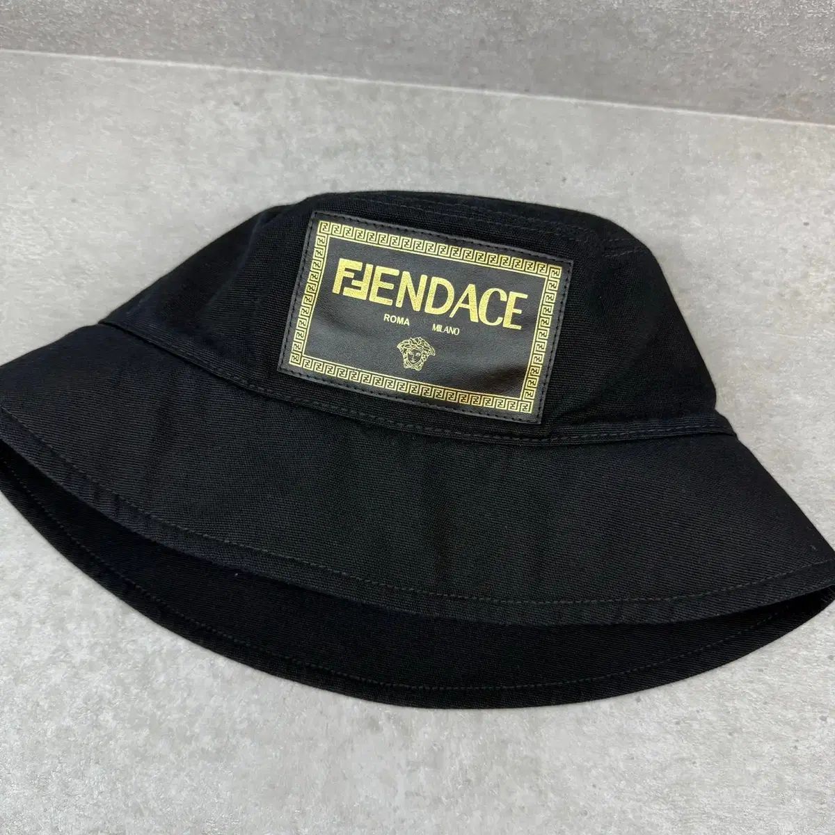 PRADA / バケットハット ブラックデニム XL プラダ ブラックデニム ハット XL PRADA / バケットハット ブラック