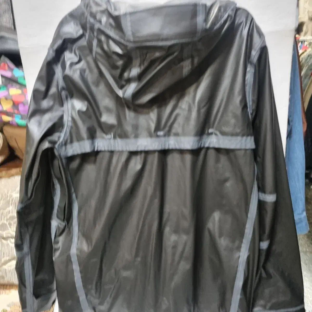 ワイドウッド防水ジャケット