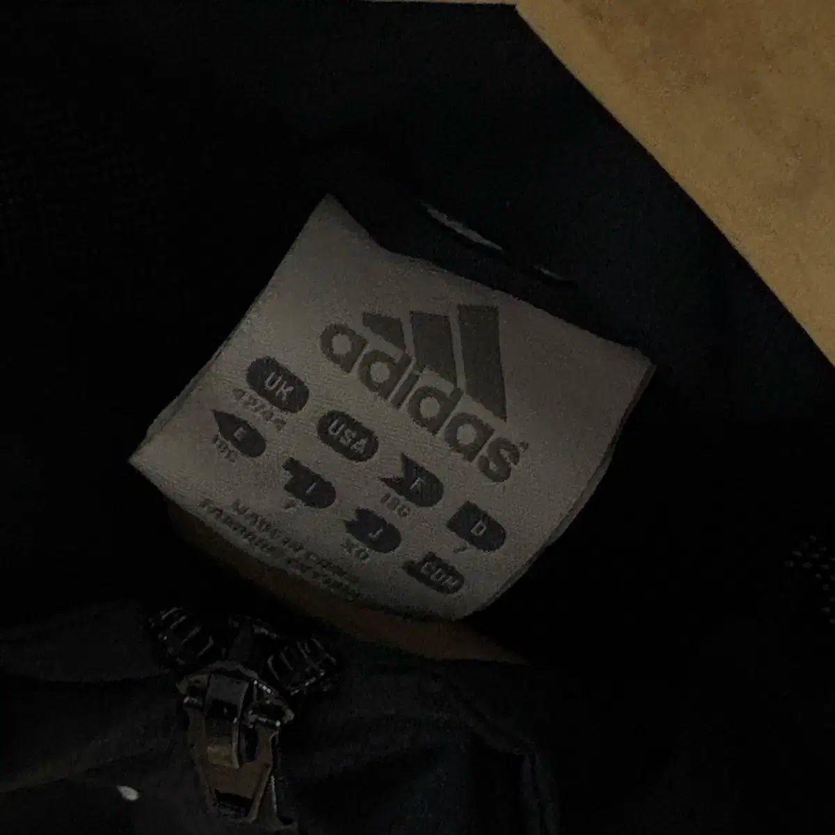 311 製品名: adidas(アディダス) リヴァプール クロップド