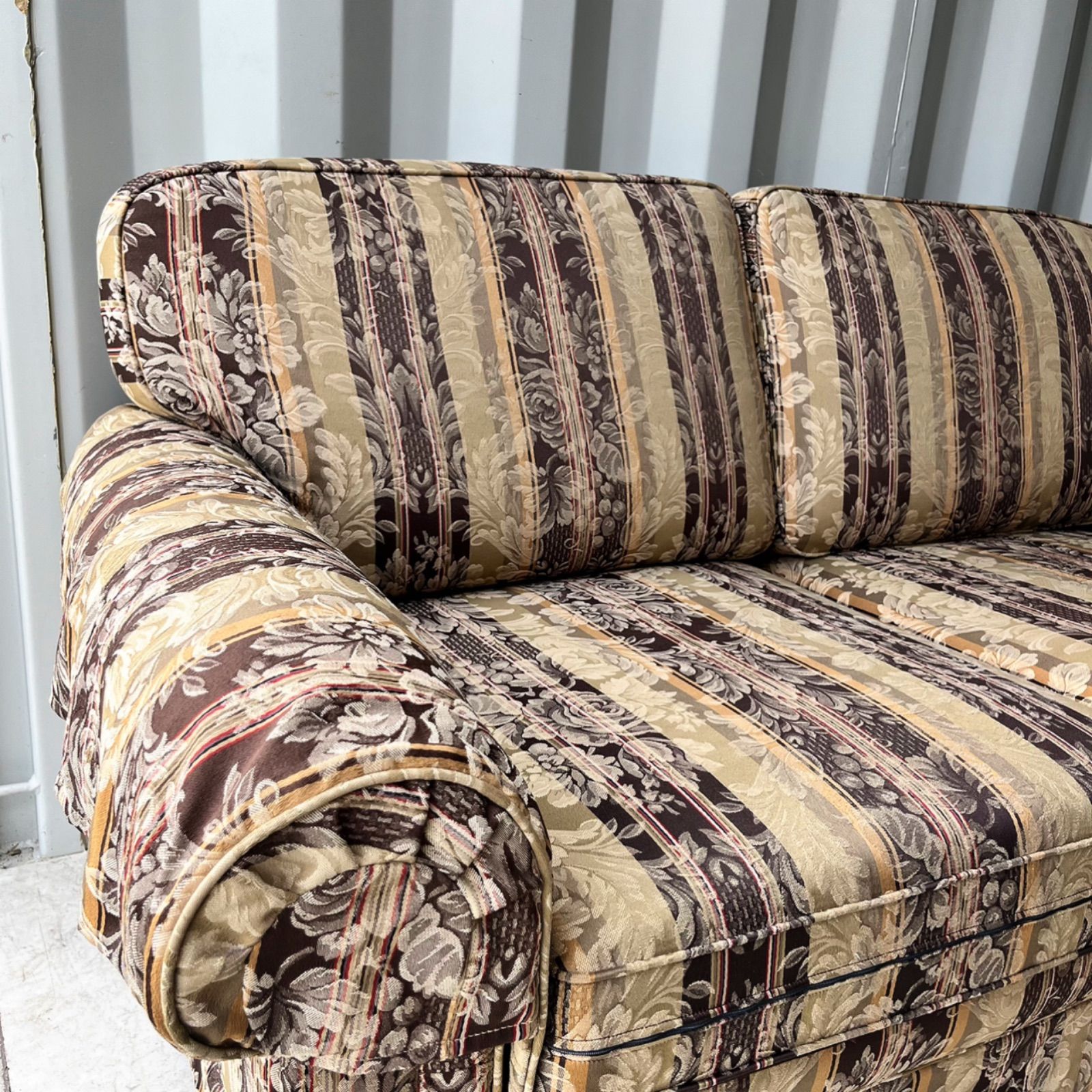 取付無料！マルニ地中海ロイヤル エミールⅡ 花柄ファブリック高級