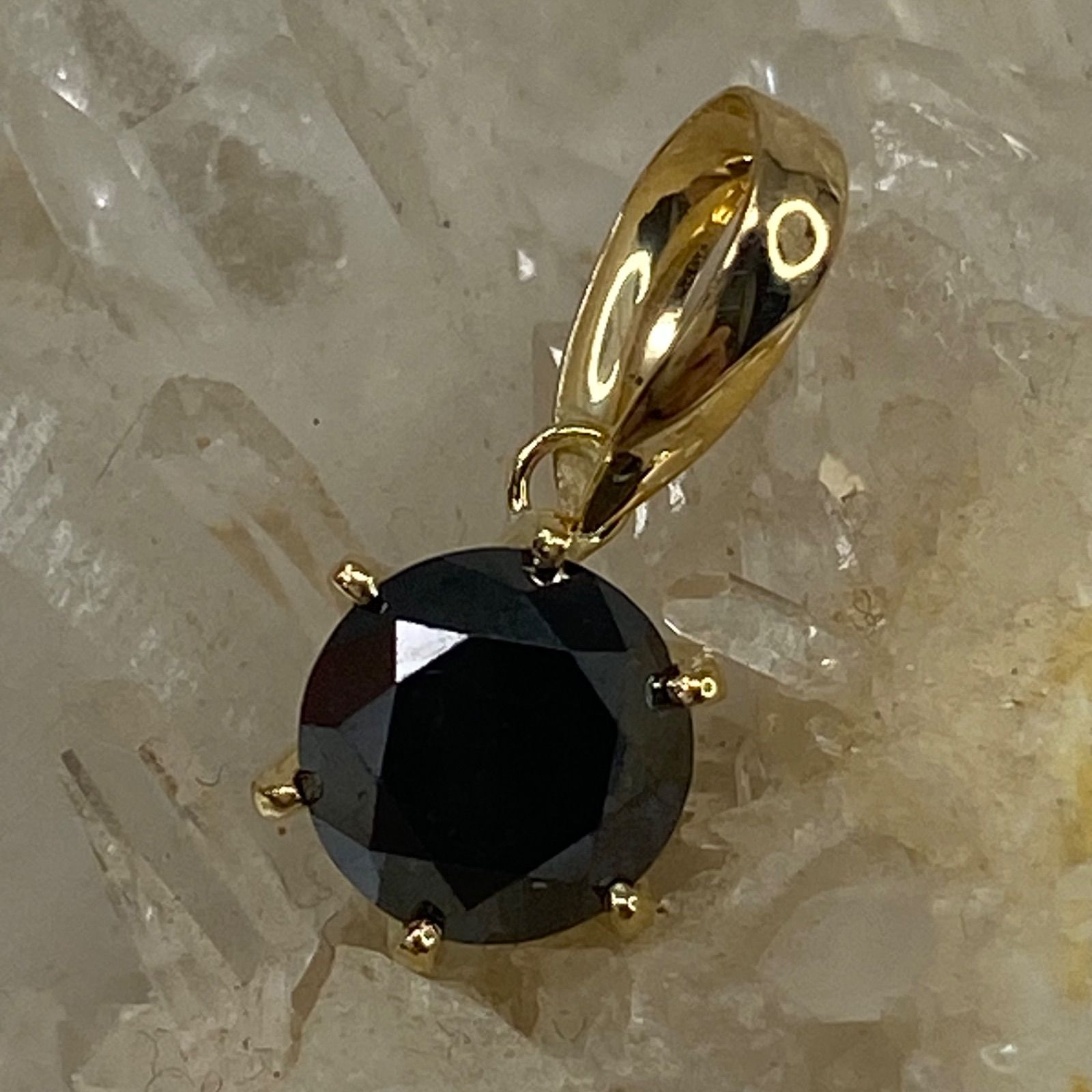 k18YG AU750 18金 ブラックダイヤモンド 0.9ct - メルカリ