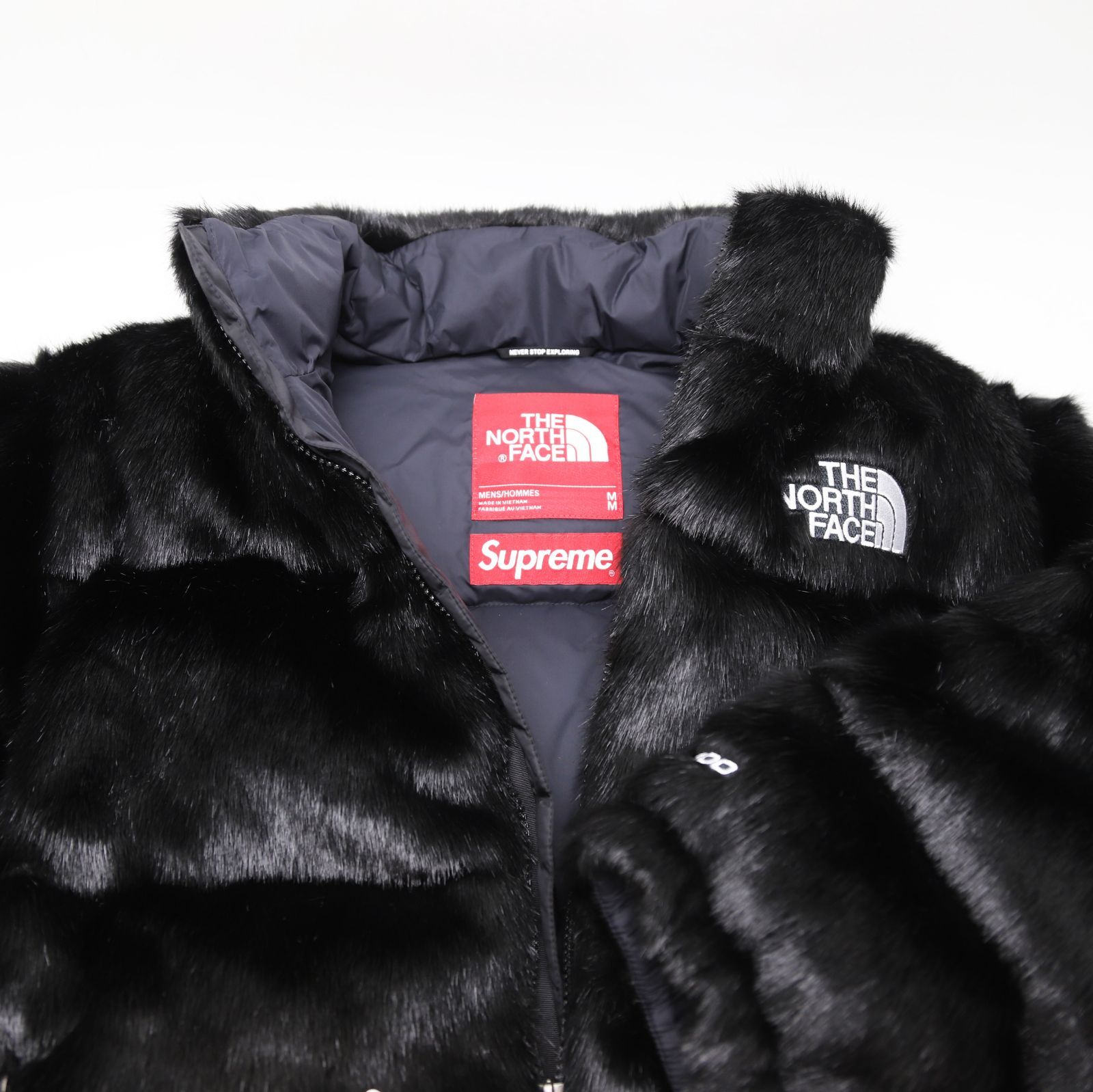 新品】シュプリーム フェイクファー ヌプシ ダウンジャケット ノースフェイス コラボ ブラック サイズM Supreme THE NORTH FACE  Faux Fur Nuptse Jacket ND92001I - メルカリ