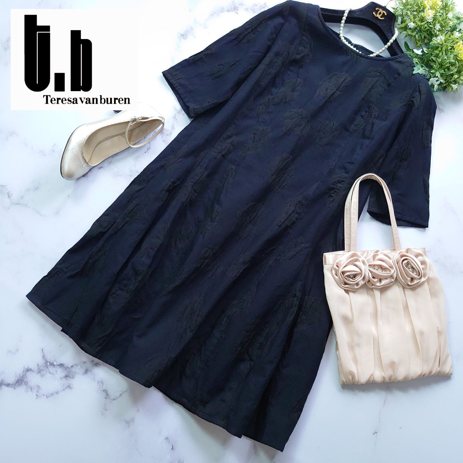 近年 t.b センソユニコ ジャガードワンピース ドット柄 ネイビー 膝丈