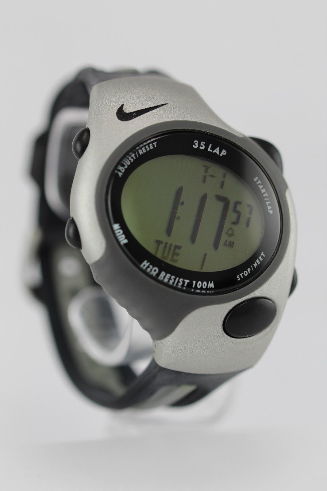 NIKE ナイキ 三軸 時計 35 スーパー WR0032 004