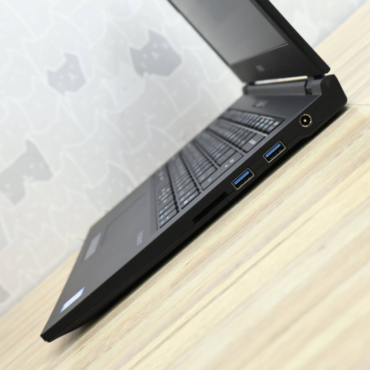 ☆超美品 高性能7世代i5！新品SSD256GB メモリ16GB☆NA513E Core i5 