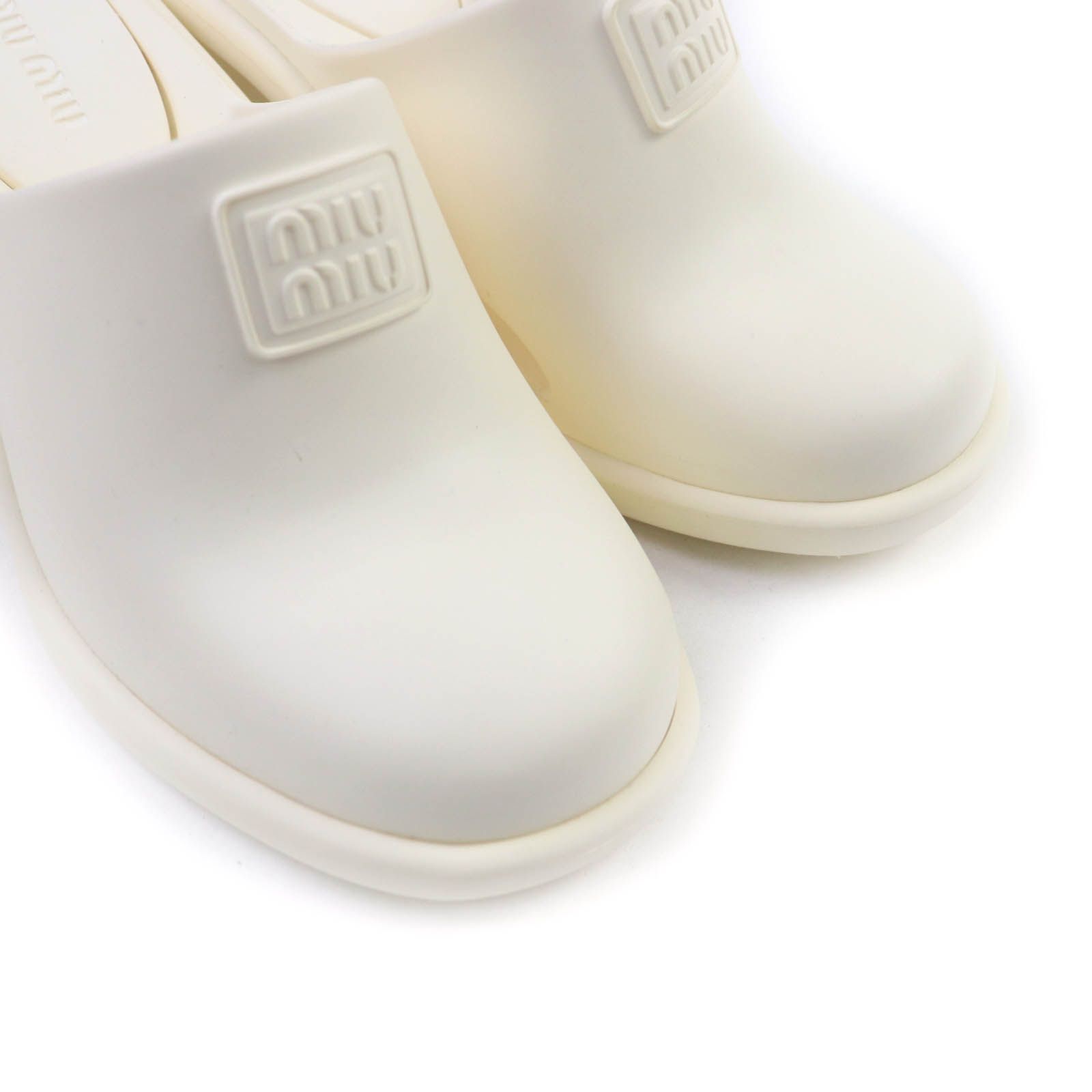 サンダル ホワイト