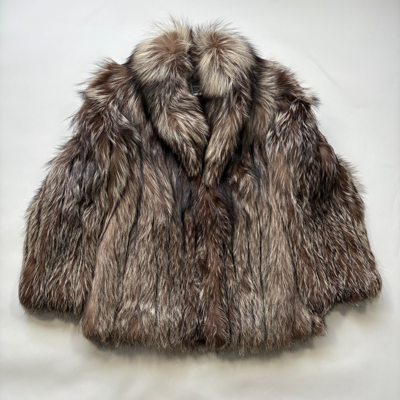 SAGA FOX サガフォックス フォックスファー 裏地 刺繍 花柄 銀サガ リアルファー ブラウン Fサイズ