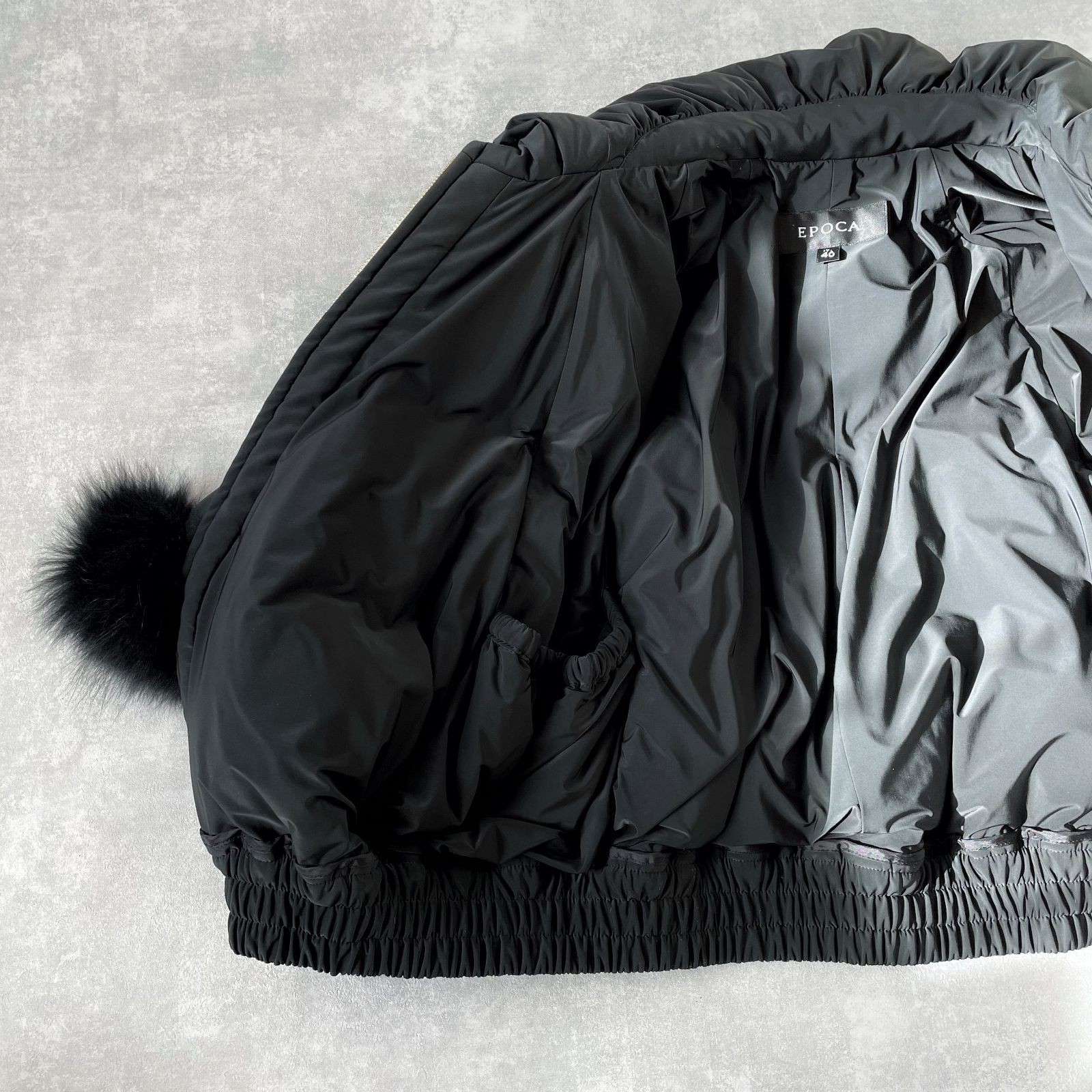 EPOCA エポカ　ダウン ポンチョ　ジャケット フォックスファー　ロゴ金具 EPOCA エポカ ダウン ポンチョ ジャケットフォックスファー ロゴ