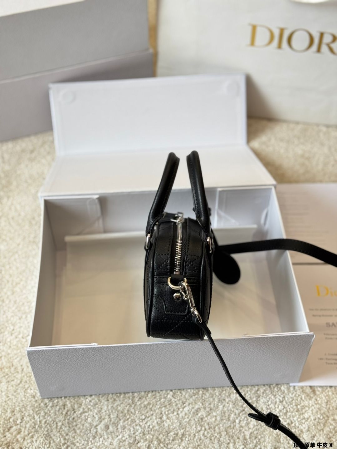  今日 D-Vibe East-West 超ミニ ハンドバッグ V ショルダーバッグ ショルダーバッグ