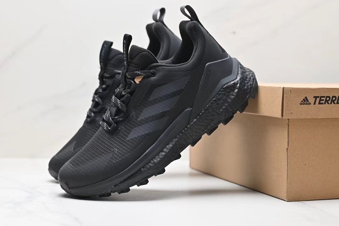 【Adidas】テレックス フリーハイカー 2.0 ロー GORE-TEX ハイキング / TERREX FREE HIKER 2.0 LOW GORE-TEX HIKING