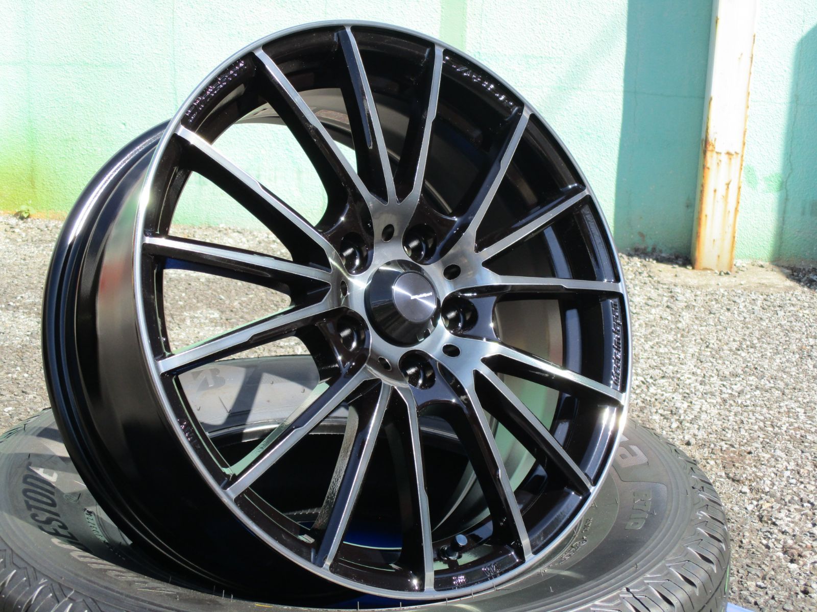 ミズノ ウェーブライダー28 27.5cm スニーカー ランニングシューズ Weds Sport /ウェッズスポーツ ホイール(SA-35R)(WBC) 17in 7.5J+48 5H