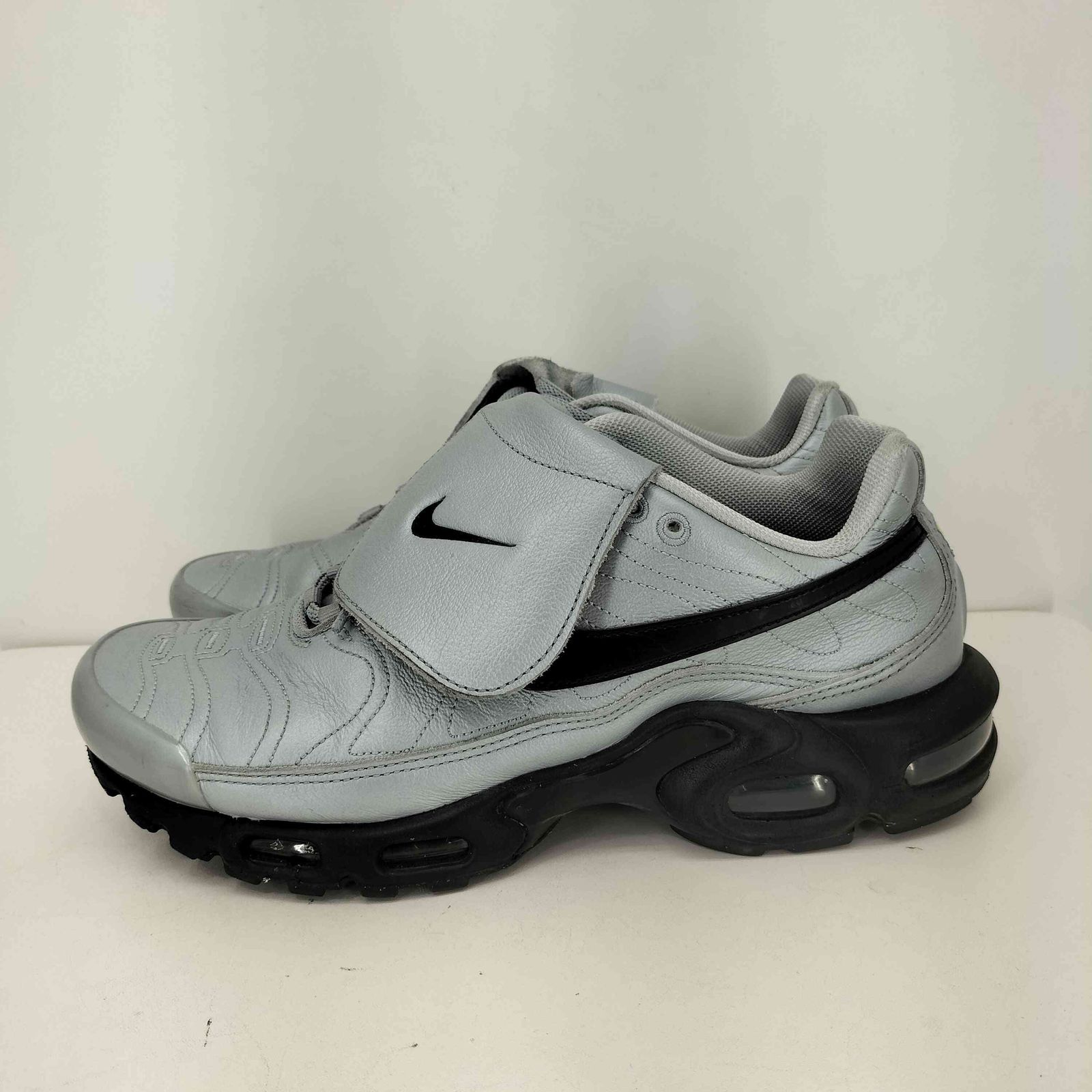 ナイキ NIKE Air Max Plus Tiempo Wolf Grey and Black メンズ ナイキ NIKE Air Max Plus Tiempo Wolf Grey and Black メンズ