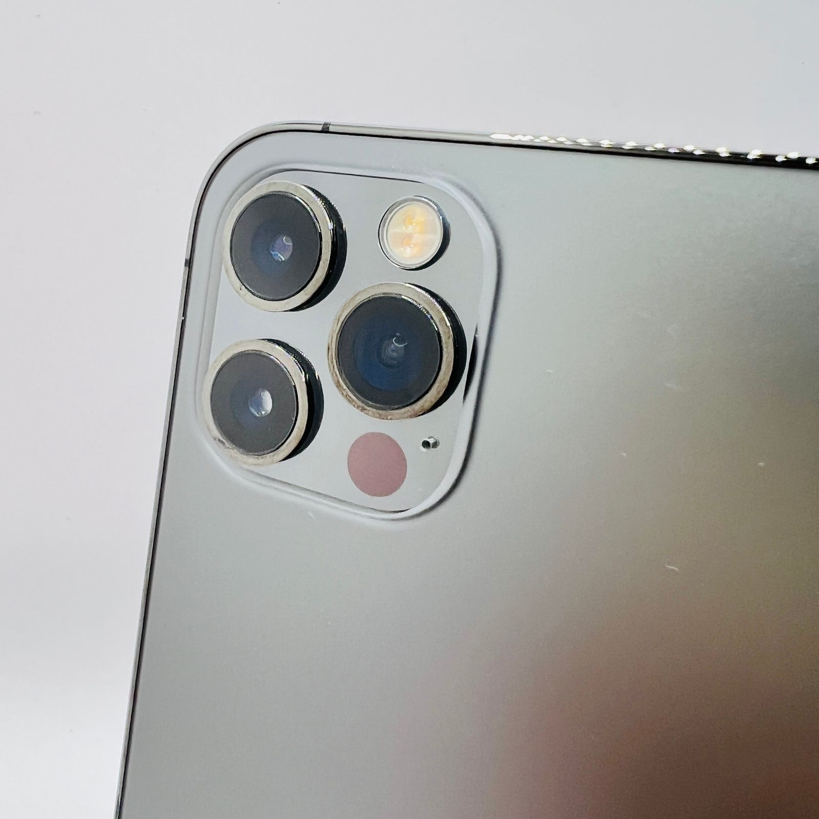 携帯電話　iPhone 12 Pro 256GB (docomo/グラファイト) [MGM93J/A] APPLE 〔中古〕iPhone12Pro 256GB グラファイト MGM93J/A docomo