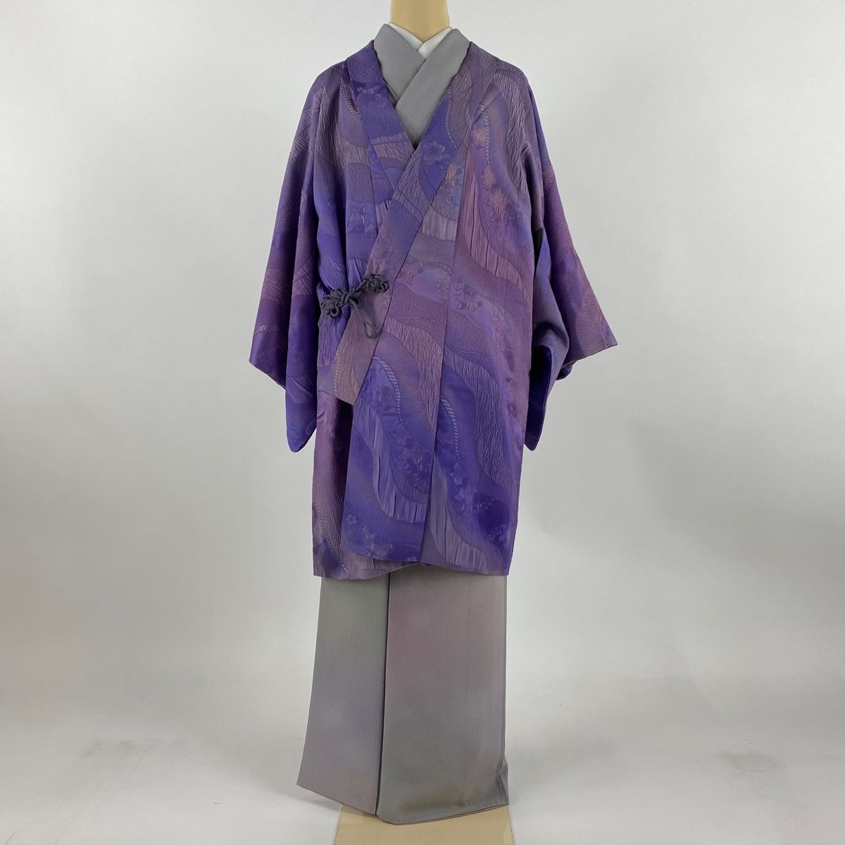 クリア】 身丈102cm 裄丈66cm M 和装コート 角衿 紬地 ? 縞 幾何
