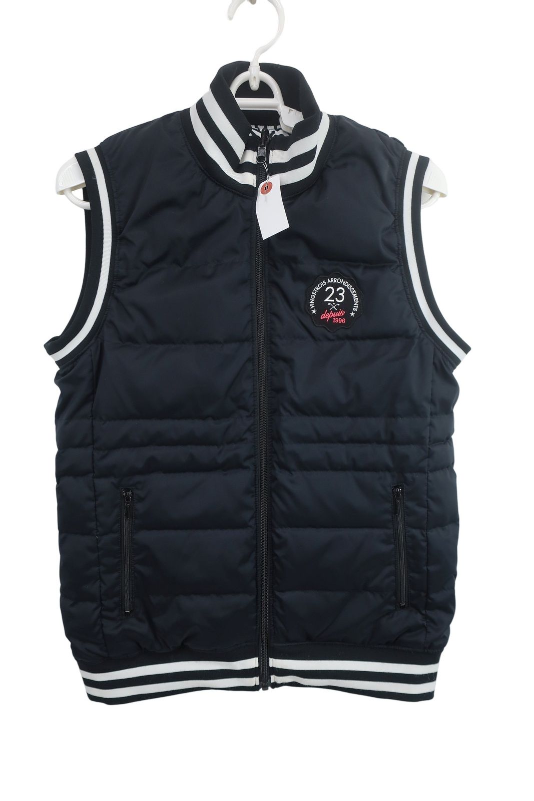 【極美品】23区GOLF　ダウン　ベスト　セットアップ　総柄　リバーシブル 美品】23区 GOLF(23区ゴルフ) リバーシブルベスト 黒 / 白黒総柄