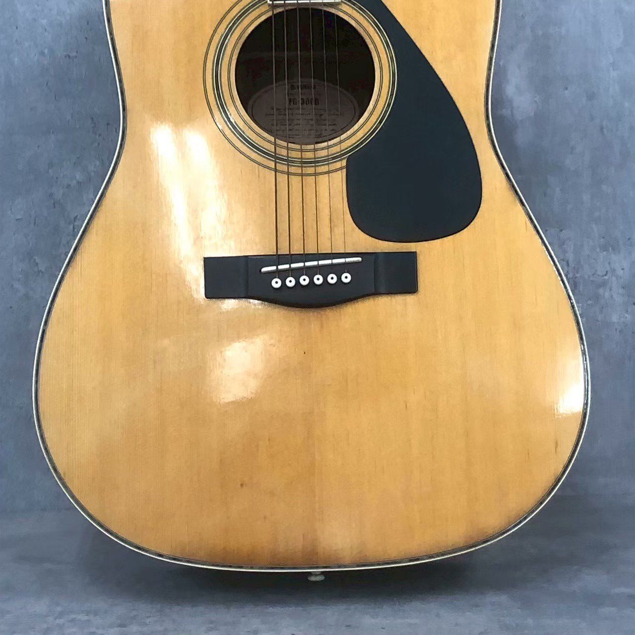YAMAHA ヤマハ アコースティックギター FG-300D ハードケース付き ヤマハ YAMAHA FG-300D ハードケース 付き 音楽 楽器 Guitar