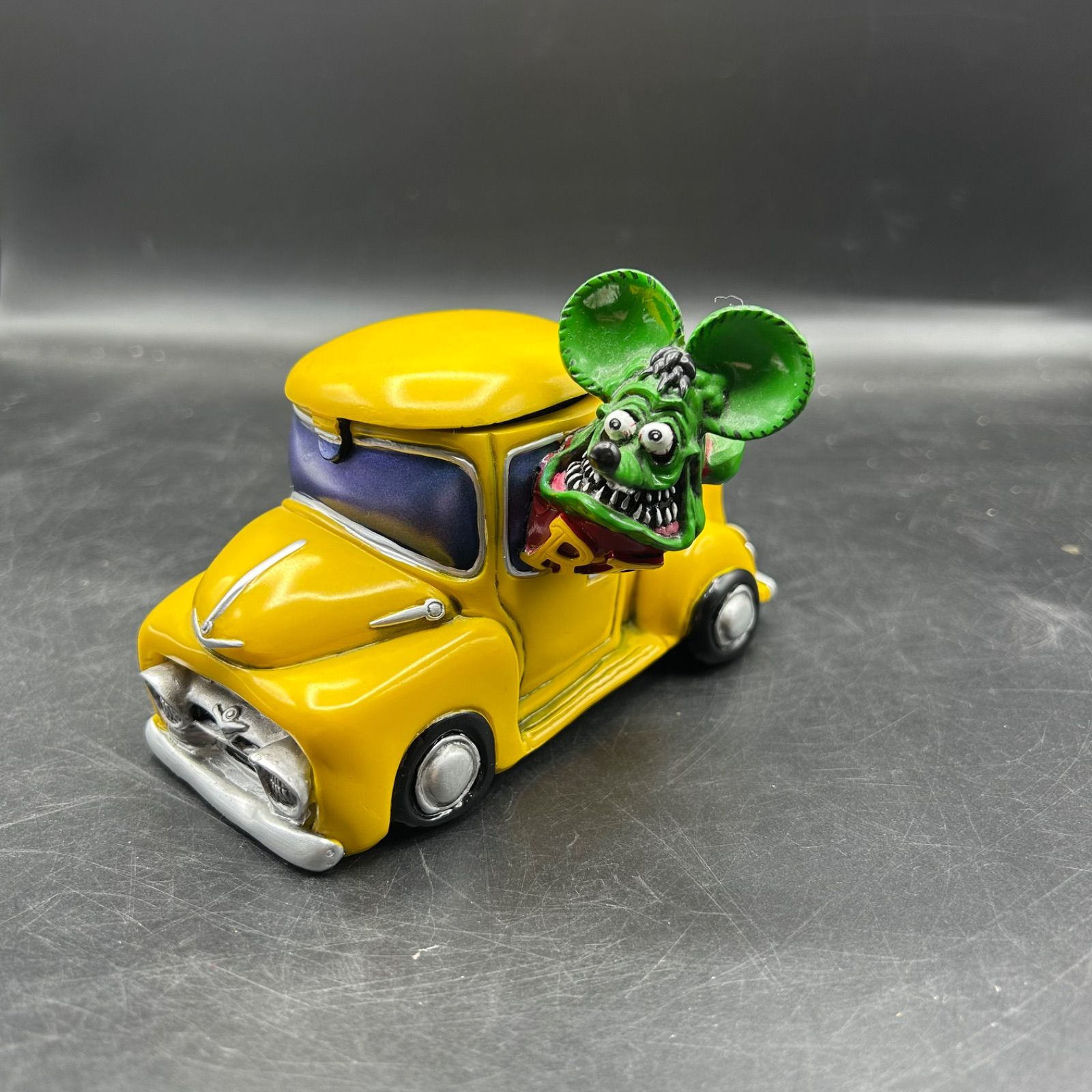 ラットフィンク RAT FINK 灰皿 アッシュトレイ レジン製