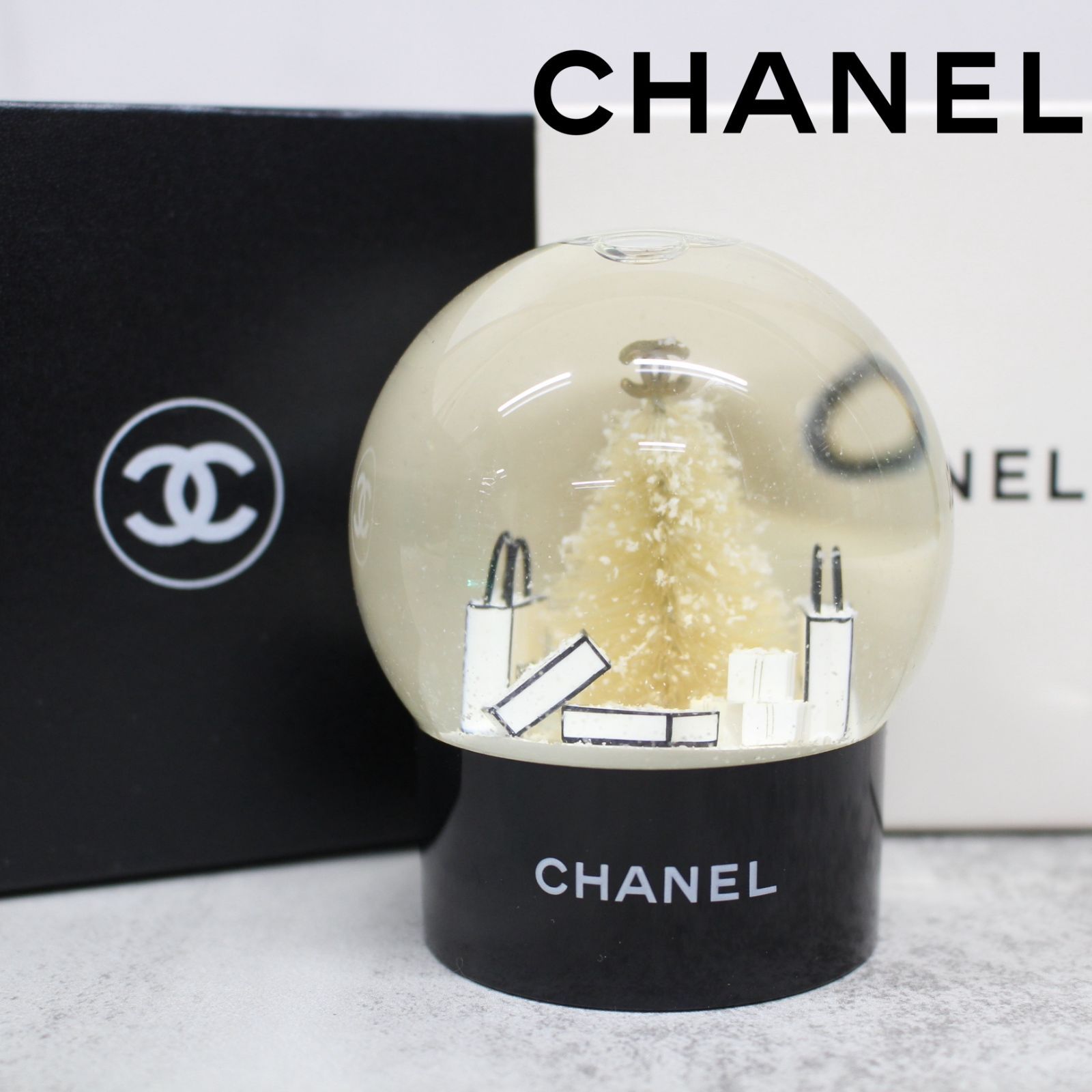 S052)CHANEL スノードーム ノベルティ クリスマス ショッパー