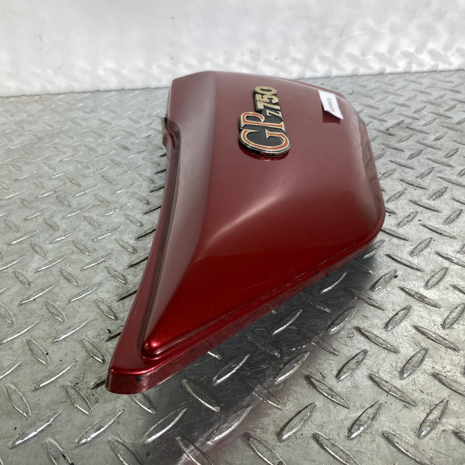 KAWASAKI Z750GP サイドカバー 右 カワサキ [M-250408-10] KAWASAKI