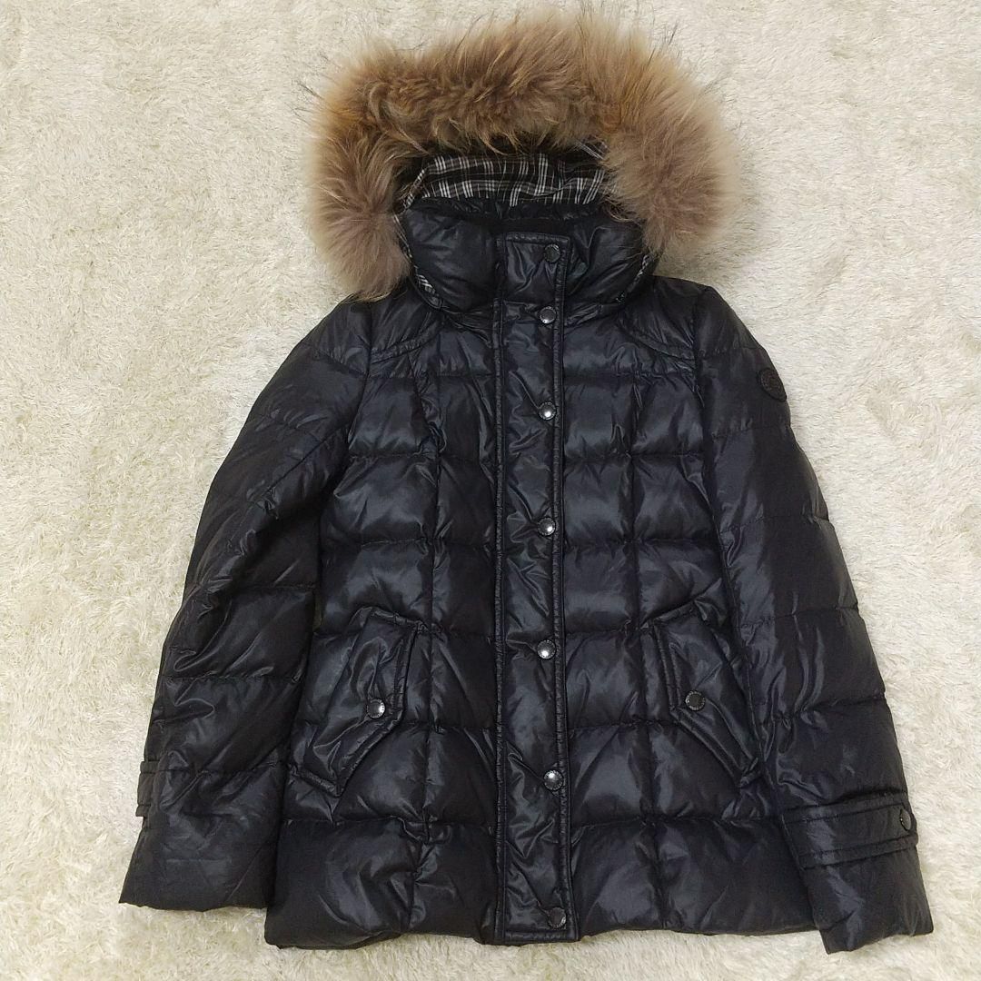 極美品 バーバリーブルーレーベル Lサイズ ダウン ラクーンファー 馬 刺繍 BURBERRY BLUE LABEL バーバリーブルーレーベル ラクーンファー