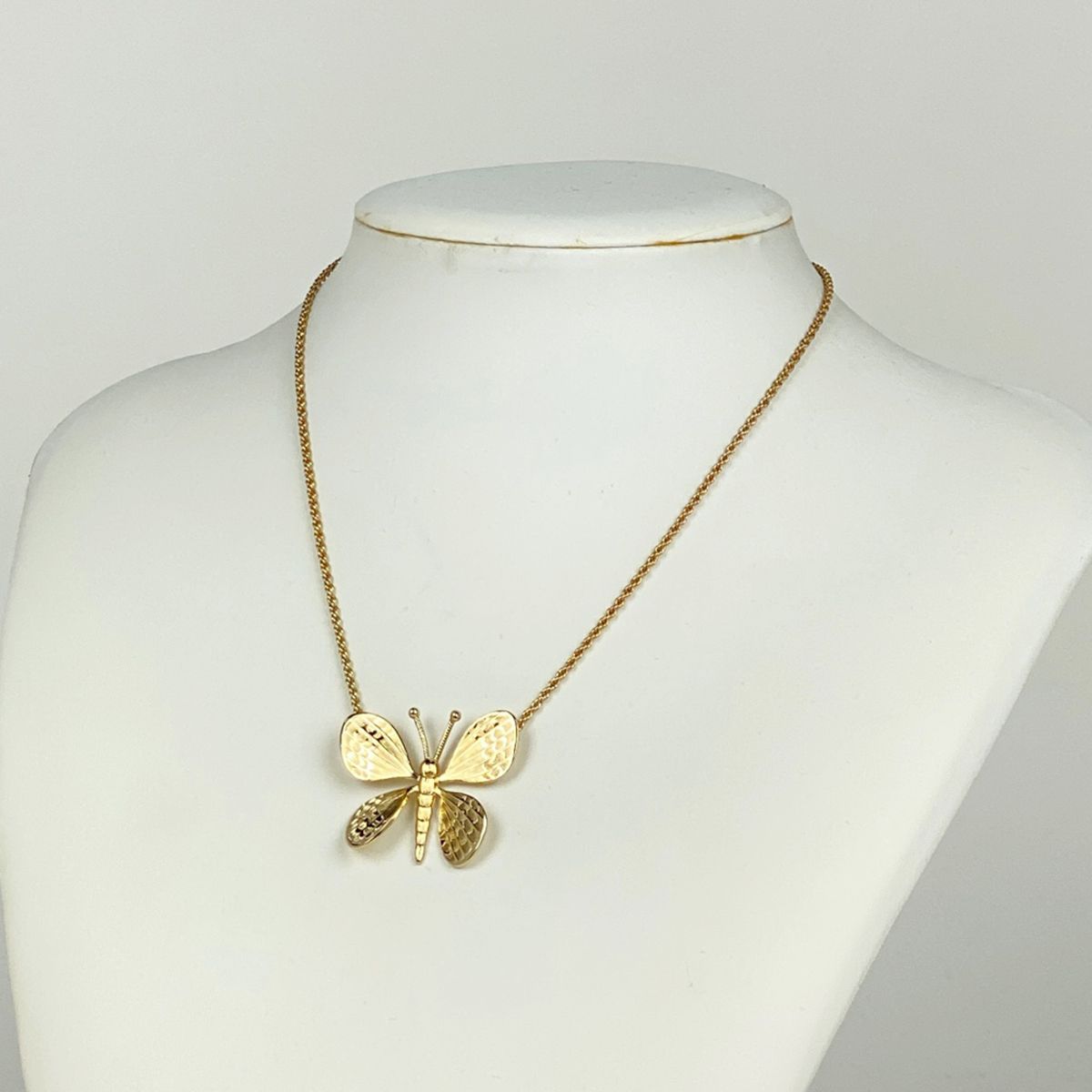 Dior ロゴペンダントネックレス　蝶々　ゴールド　バタフライ　ラインストーン 楽天市場】Dior ディオール ロゴ バタフライ ネックレス