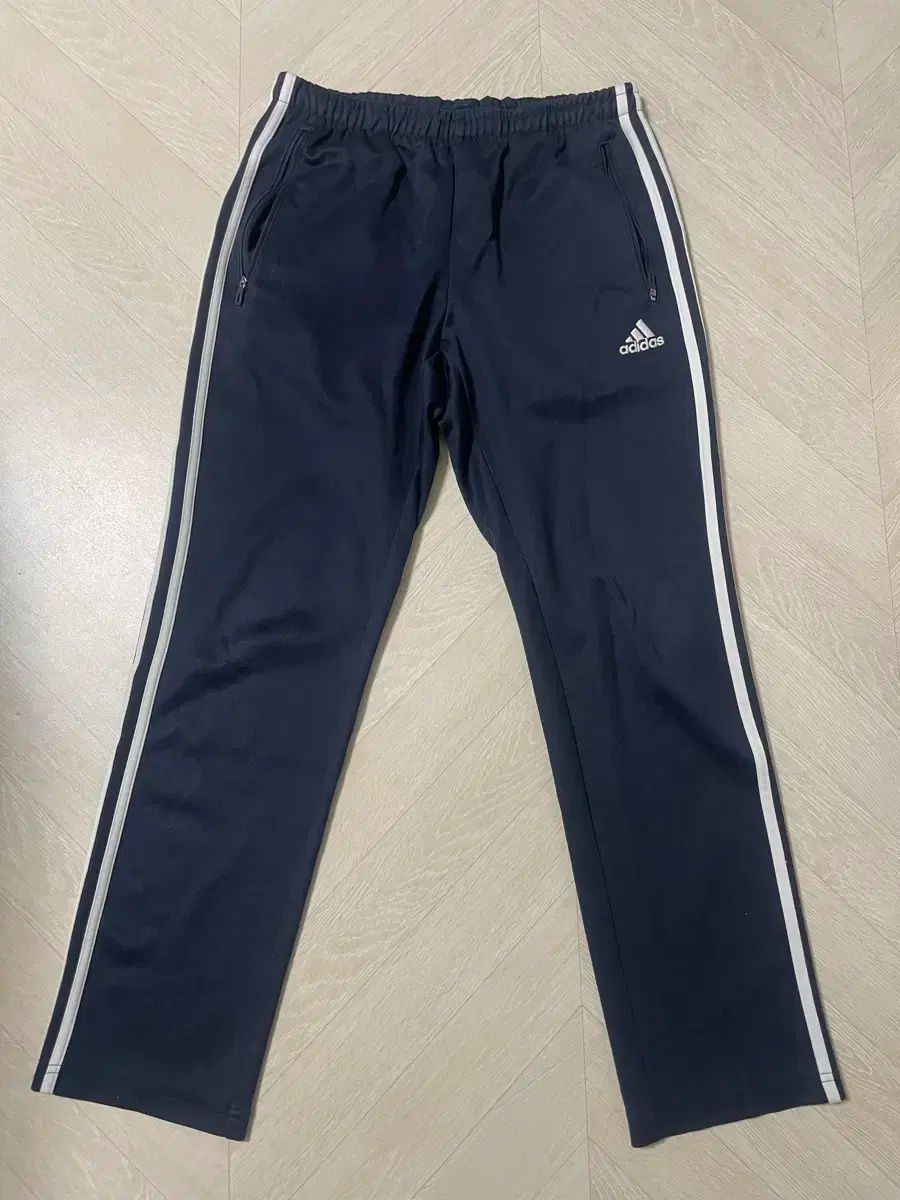 adidas(アディダス) トラックパンツ L