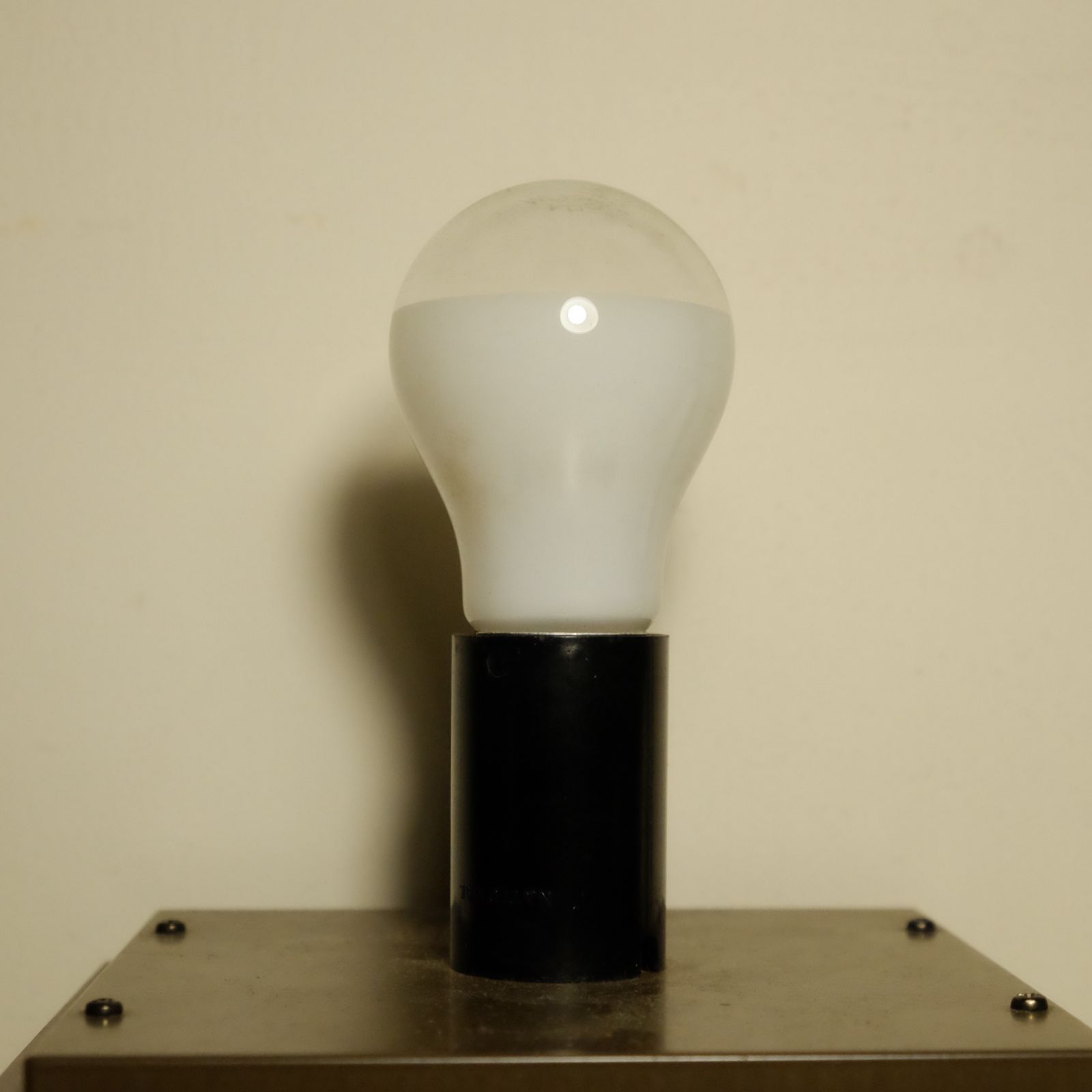 Toshiba 東芝 セミホワイトランプ 100V20W 昭和レトロ 白熱電球 - メルカリ