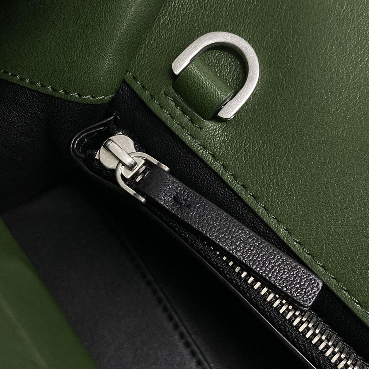 ダークグリーン 2WAY