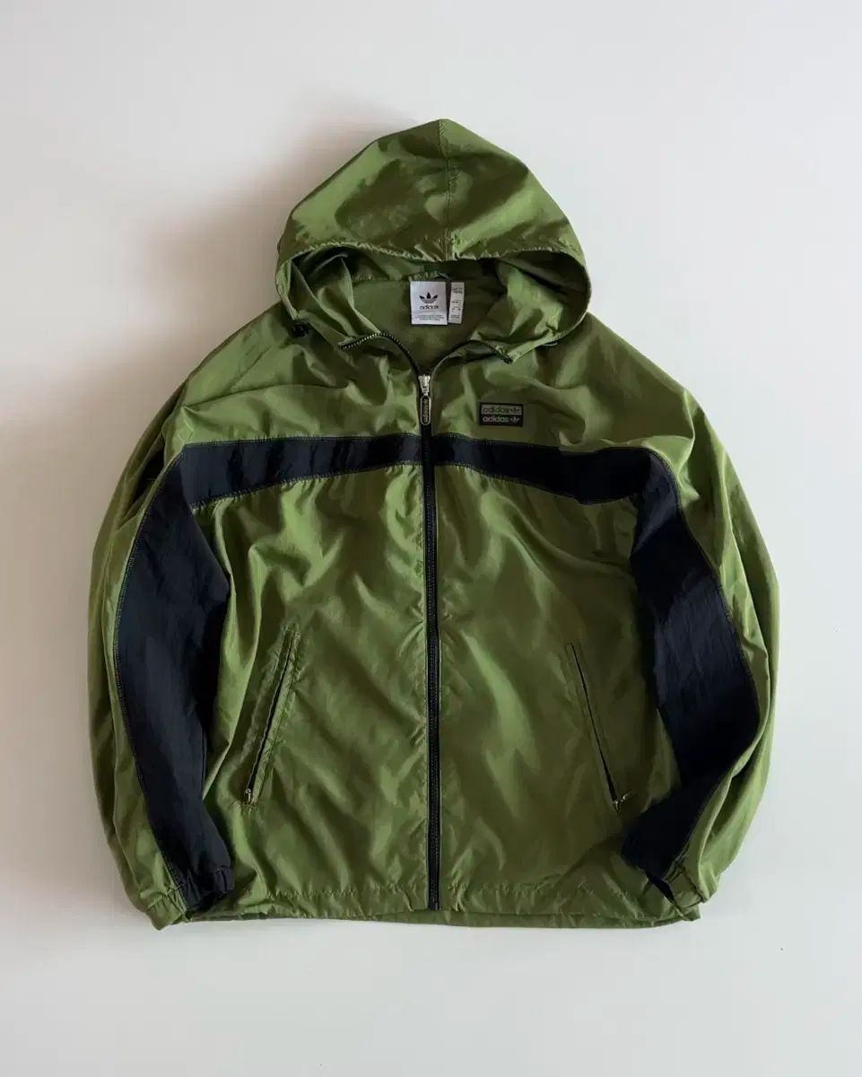 adidas アディダス フード ウインドブレーカー L