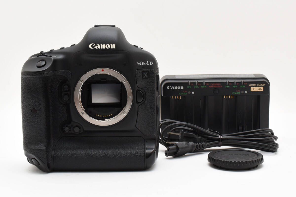 Canon EOS-1D X Mark II 本体 (元箱付き) Canon EOS-1D X Mark II 本体 (元箱付き)