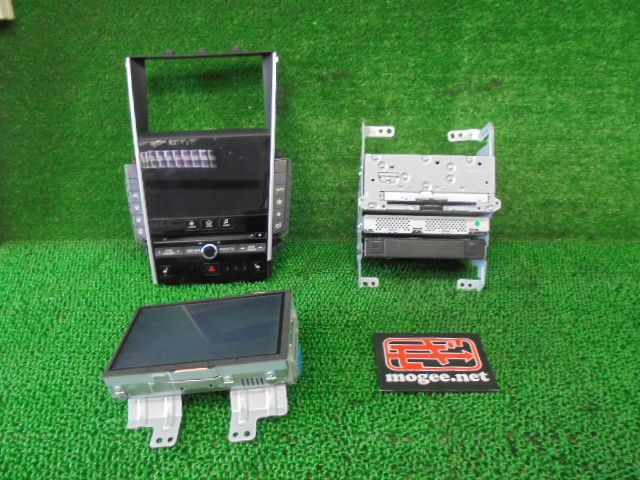 4FQ3545 AYB 日産 スカイライン HV37 HNV37 前期型 350GT F ハイブリッド マルチナビモニター ユニットパネルセット 462200-5765