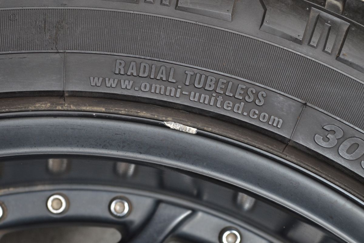 成熟した カスタム用に ジオバンナ セッティ 22in 10J 30 PCD139.7 レーダー レネゲイド AT-5 305 45R22 ハマー H3 タホ エスカレード